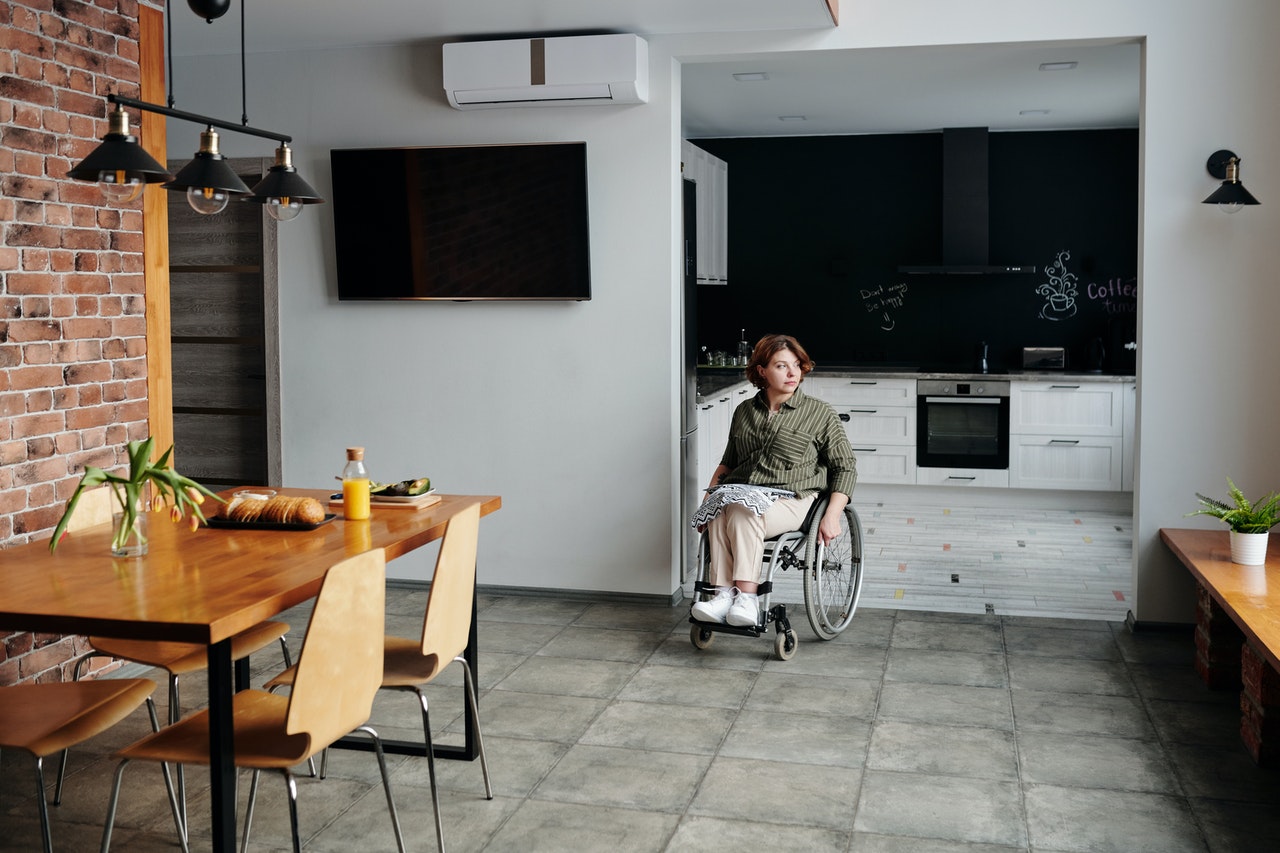 Wheelchair accessible kitchen